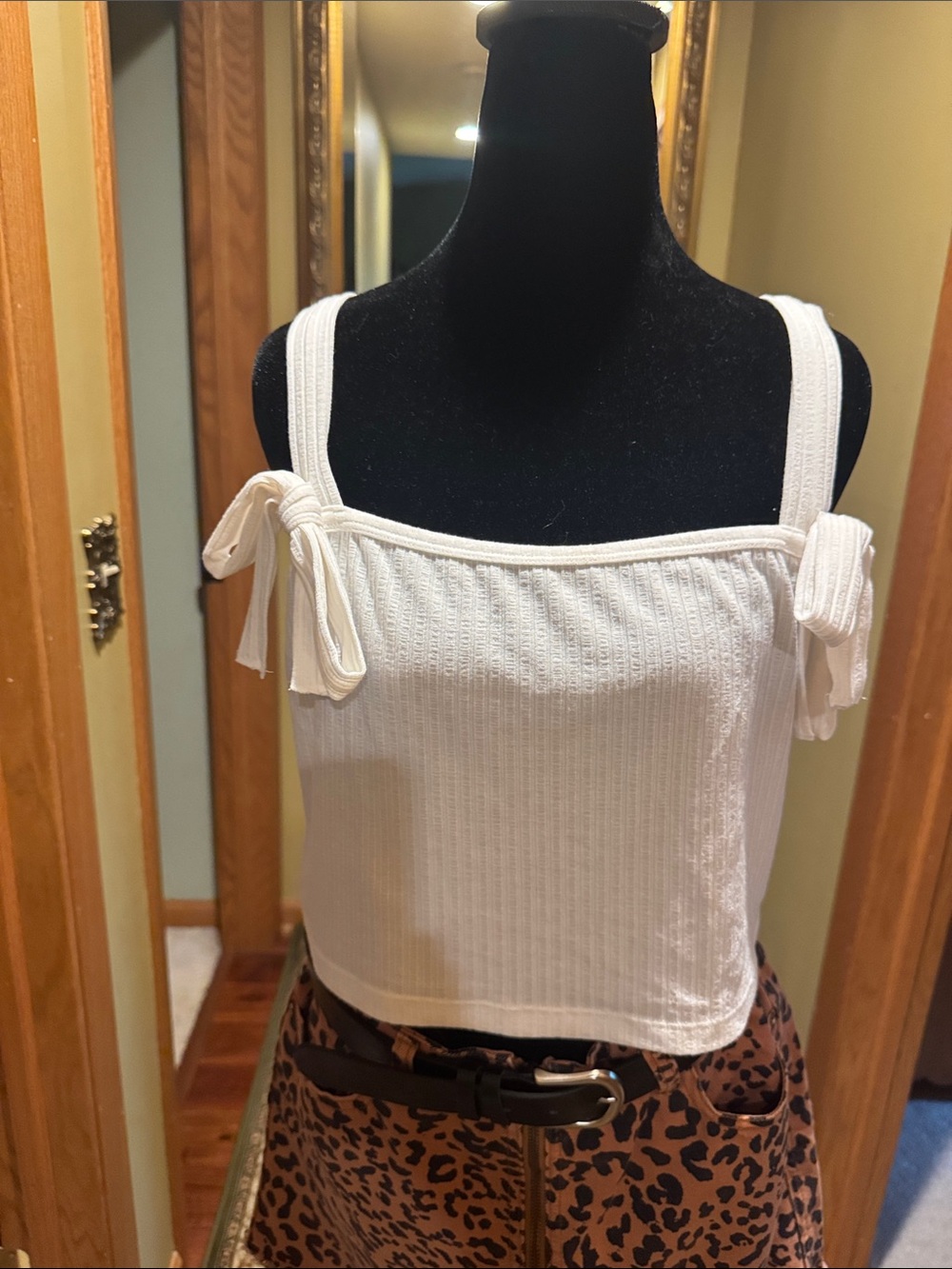 Anthropologie Women's White Ribbed Tie-Strap Crop Tank Top
